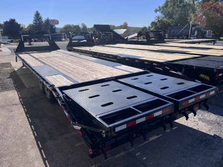 New 2026 Sure-Trac 8.5X30 17.6K GN Deckover Trailer