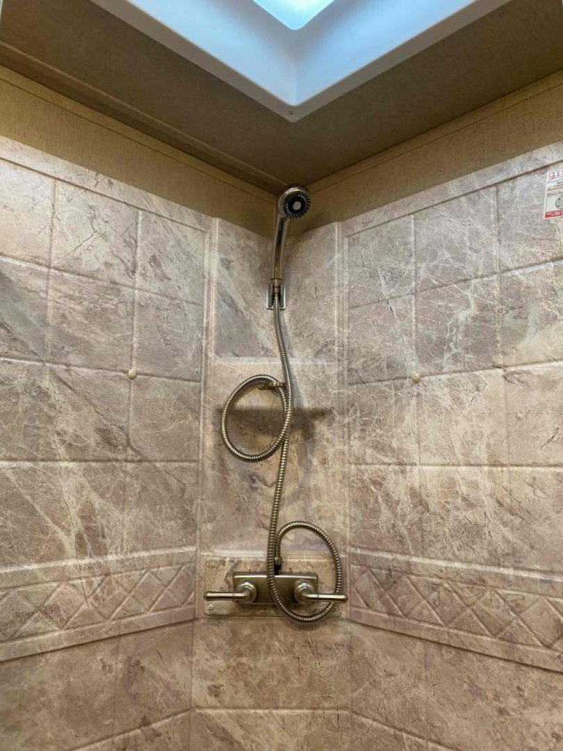 New 2026 SMC Laramie 3 Horse 14' Living Quarter Trailer