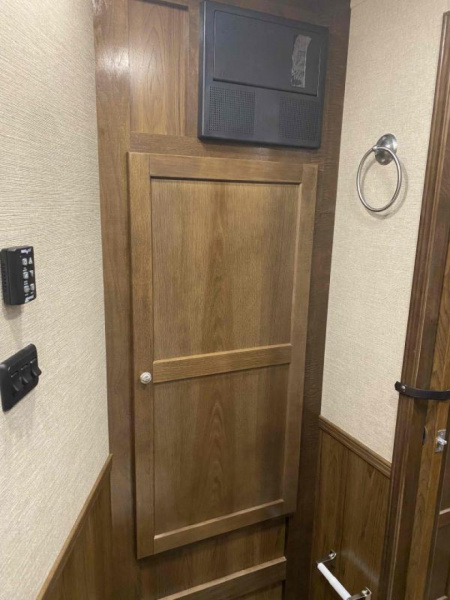 New 2026 SMC Laramie 3 Horse 14' Living Quarter Trailer