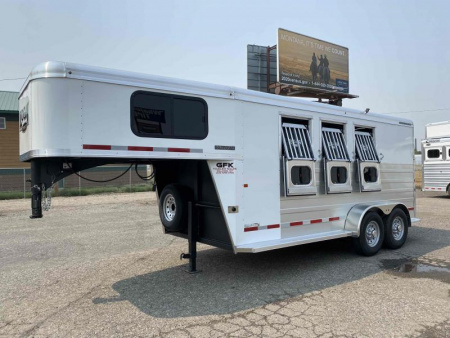New 2026 Logan Bullseye 3 Horse XL Gooseneck T