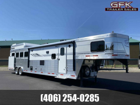 New 2023 SMC Laramie 4 Horse Side Load 14' LQ Trailer