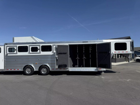 New 2025 Cimarron Norstar 5 Horse Trainer Trailer