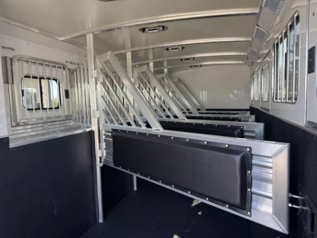 New 2025 Cimarron Norstar 5 Horse Trainer Trailer