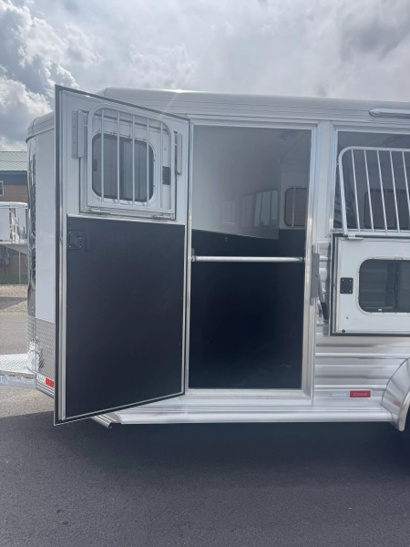 New 2026 Cimarron Norstar 3 Horse Bumper Pull