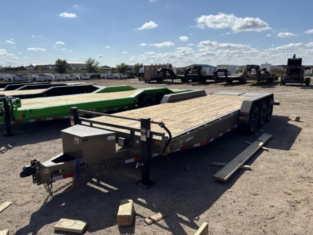 New 2026 Load Trail CH21 83 x 24 (CH8324073) Triple 7K Axles  Equipment Trailer