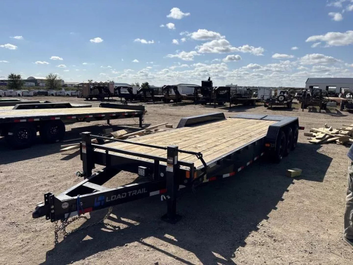 New 2026 Load Trail CH21 83 x 24 (CH8324073) Triple 7K Axles  Equipment Trailer