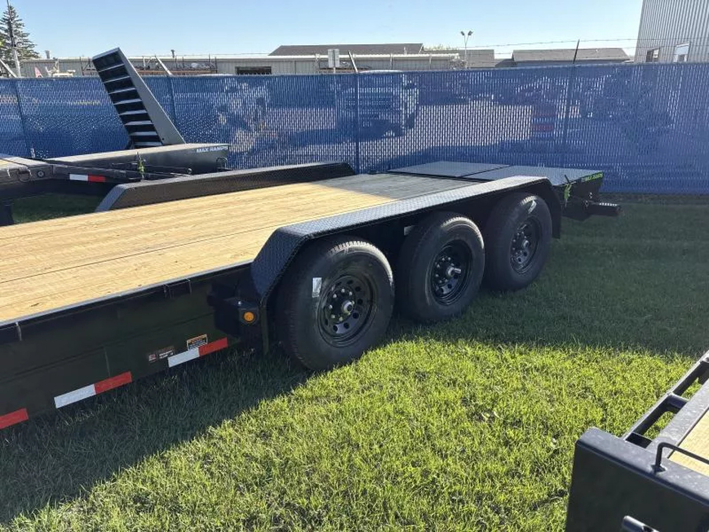 New 2026 Load Trail CH21 83 x 22 (CH8322073) Triple 7K Axles  Equipment Trailer