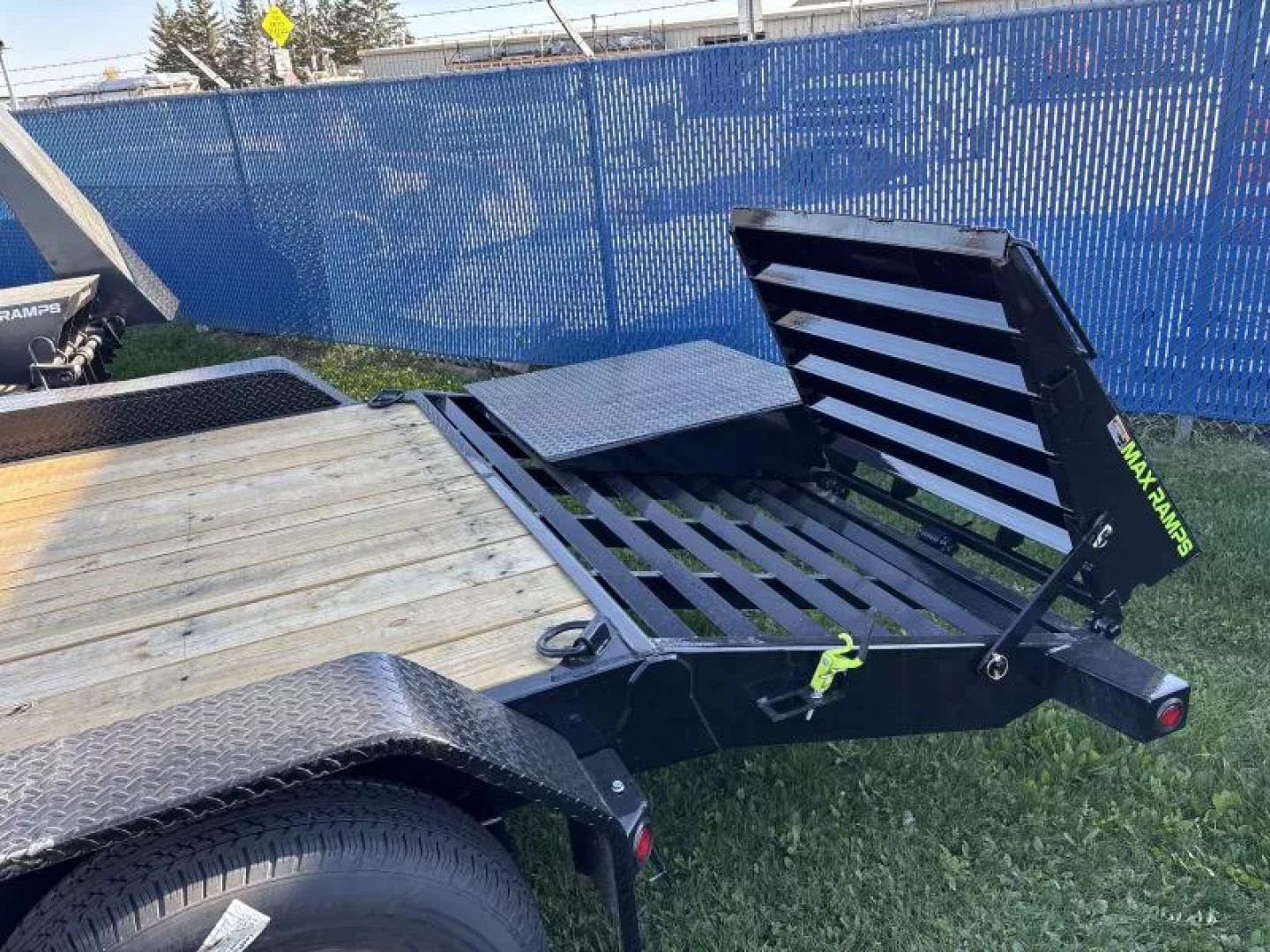 New 2026 Load Trail CH21 83 x 22 (CH8322073) Triple 7K Axles  Equipment Trailer