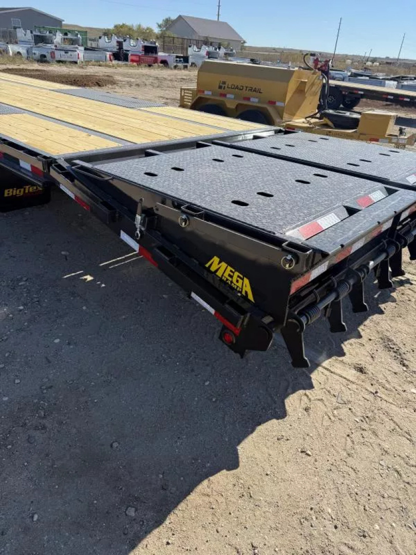 New 2026 Big Tex Trailers 25GN-40D5A Flatbed Trailer, 14 PLY TIRES