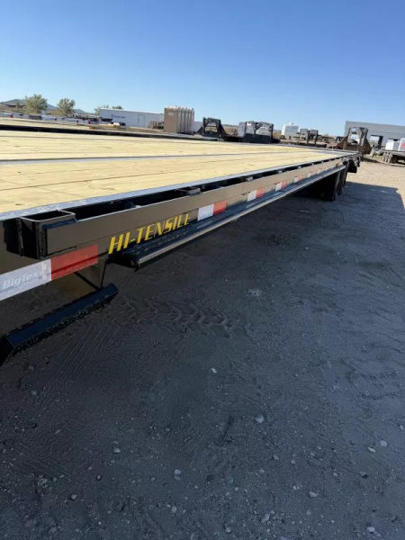 New 2026 Big Tex Trailers 25GN-40D5A WITH 14 PLY TIRES Flatbed Trailer