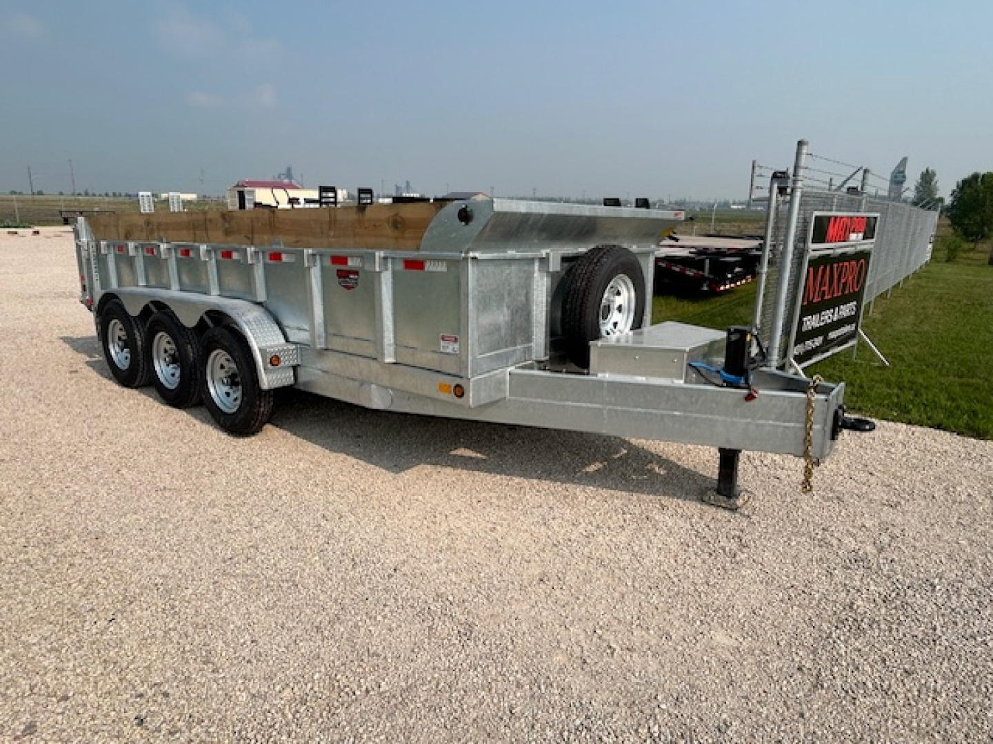 New 2026 Canada Trailers 16FT GALVINAZED TRIPLE AXLE Dump Trailer