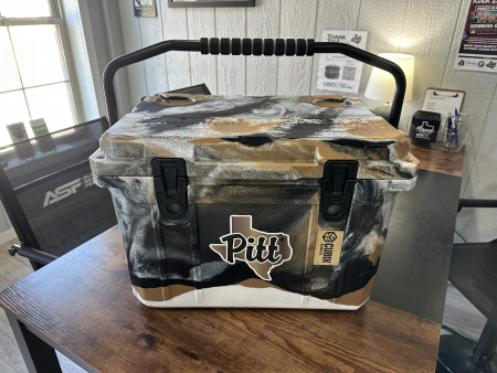 New 2025 Cubix Outdoors 20 Quart Rotomolded Cooler - Quadrax Accessories