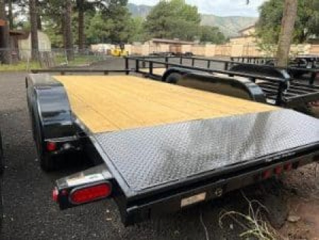 New 2026 Top Hat Trailers 83X18 Deluxe Car Hauler Car Hauler