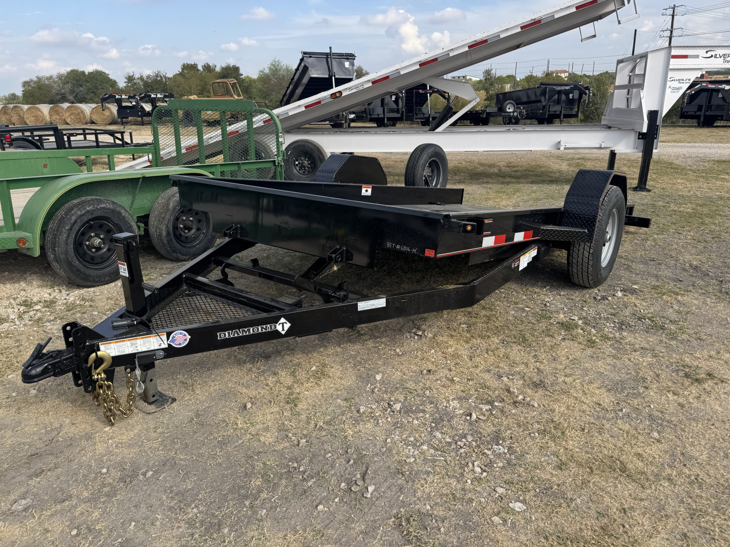 New 2026 Diamond T 7914SLT Tilt Trailer