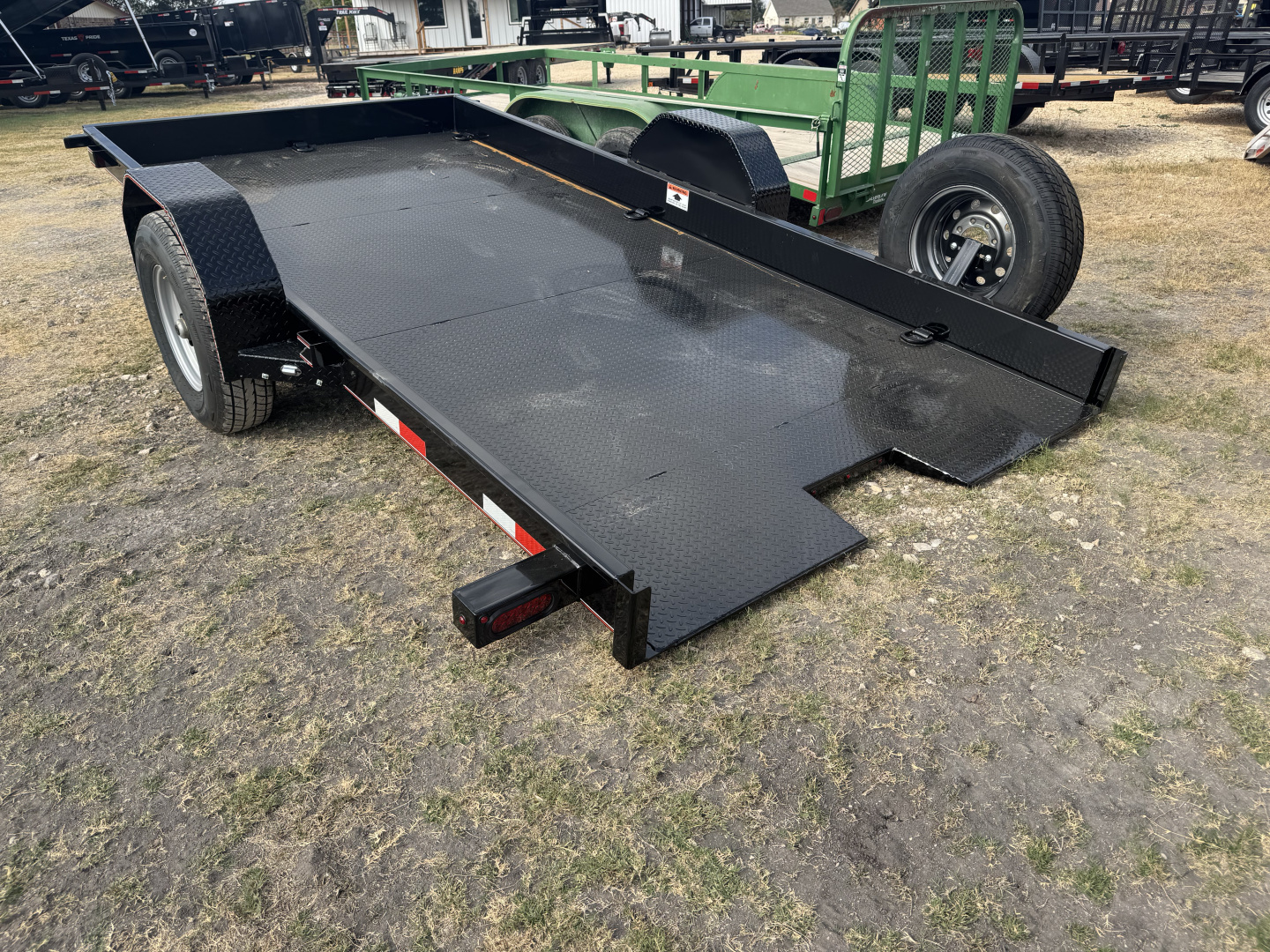 New 2026 Diamond T 7914SLT Tilt Trailer