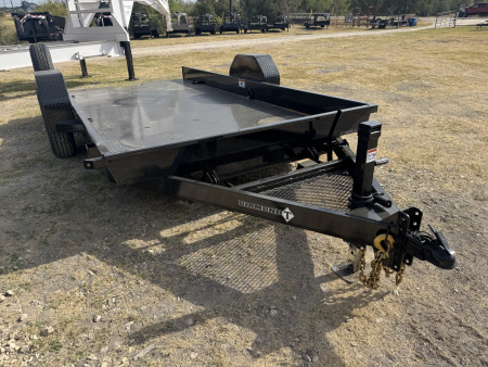 New 2026 Diamond T 7914SLT Tilt Trailer