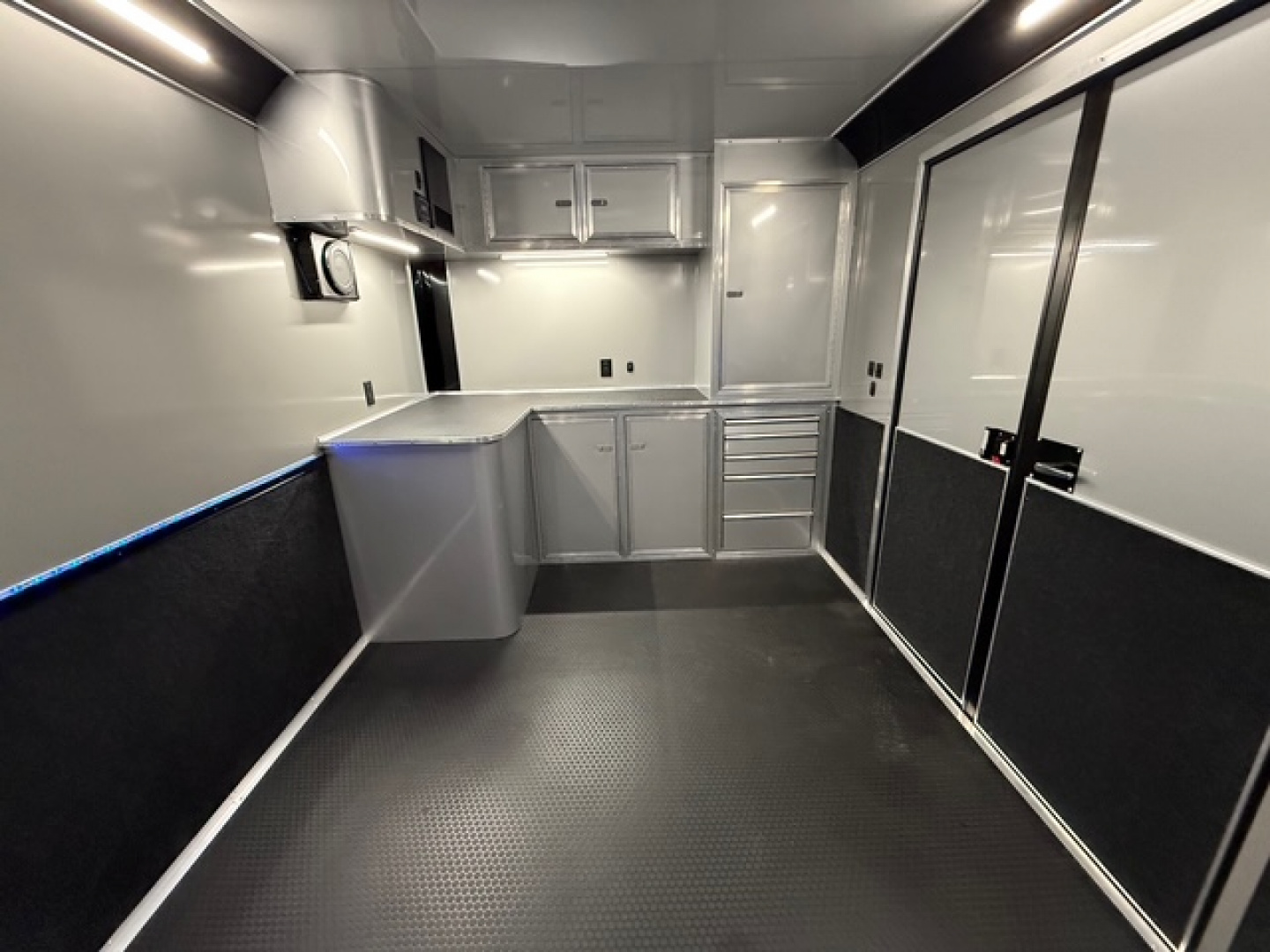 New 2025 RC TRAILERS 8.5X34 RACE TRAILER