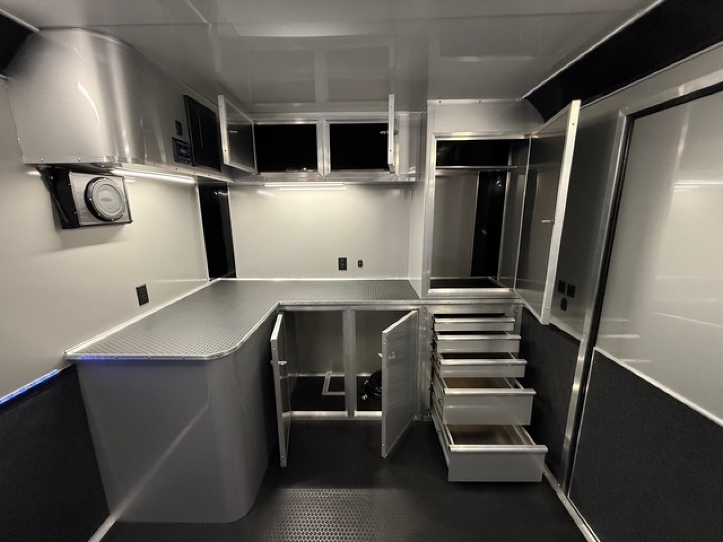 New 2025 RC TRAILERS 8.5X34 RACE TRAILER