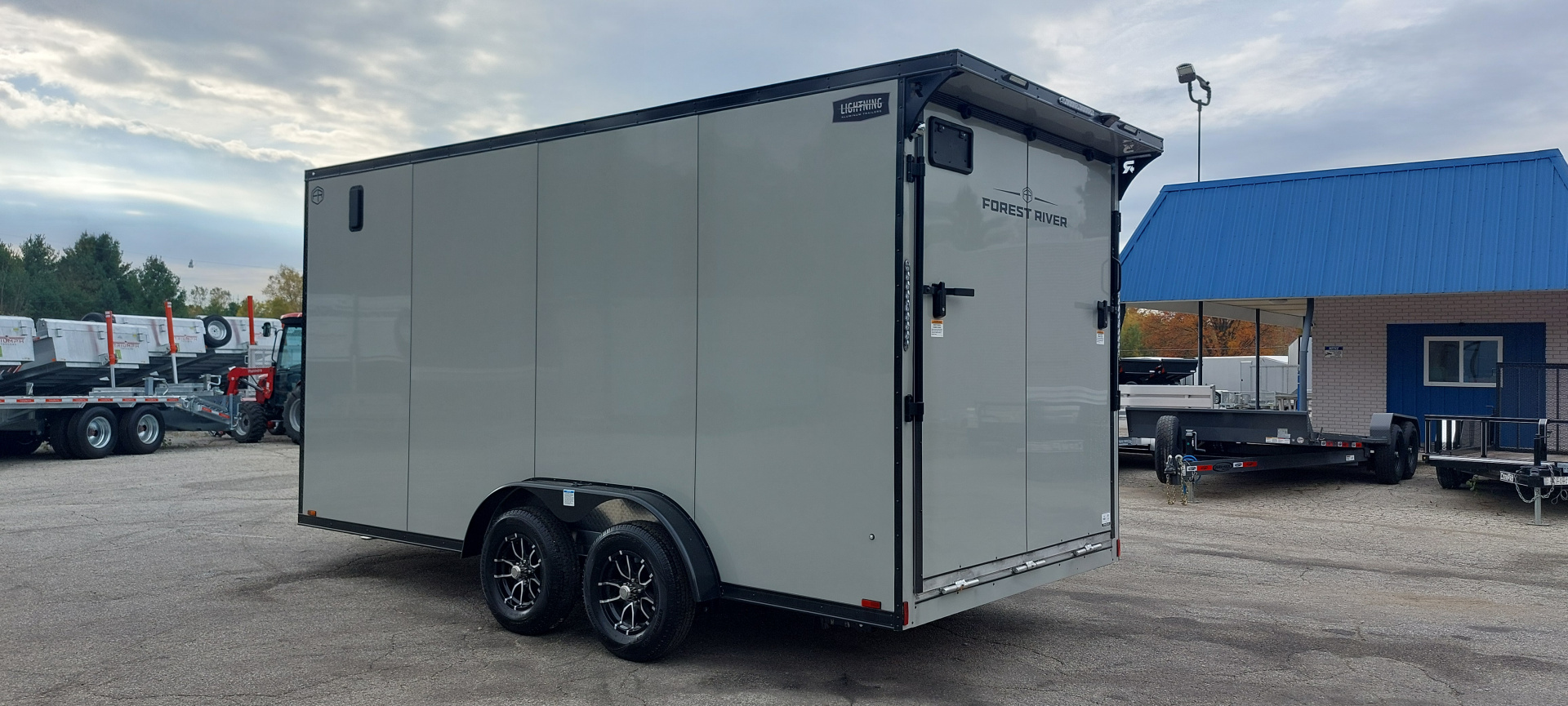 New 7.5 X 16 CARGO ENCLOSED ALL ALUMINUM 2026 LIGHTNING POLYCOR EXTERIOR