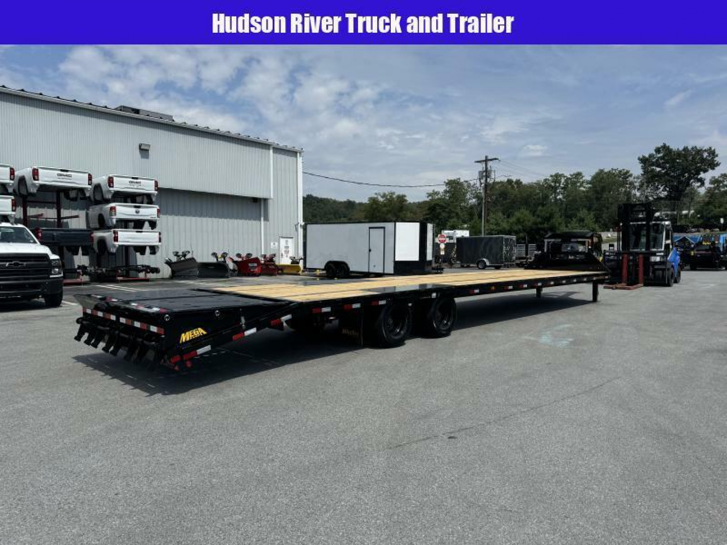 New 2025 Big Tex Trailers 22GN-40D5A-MRBK 8.5X35+5 TA Equipment Trailer