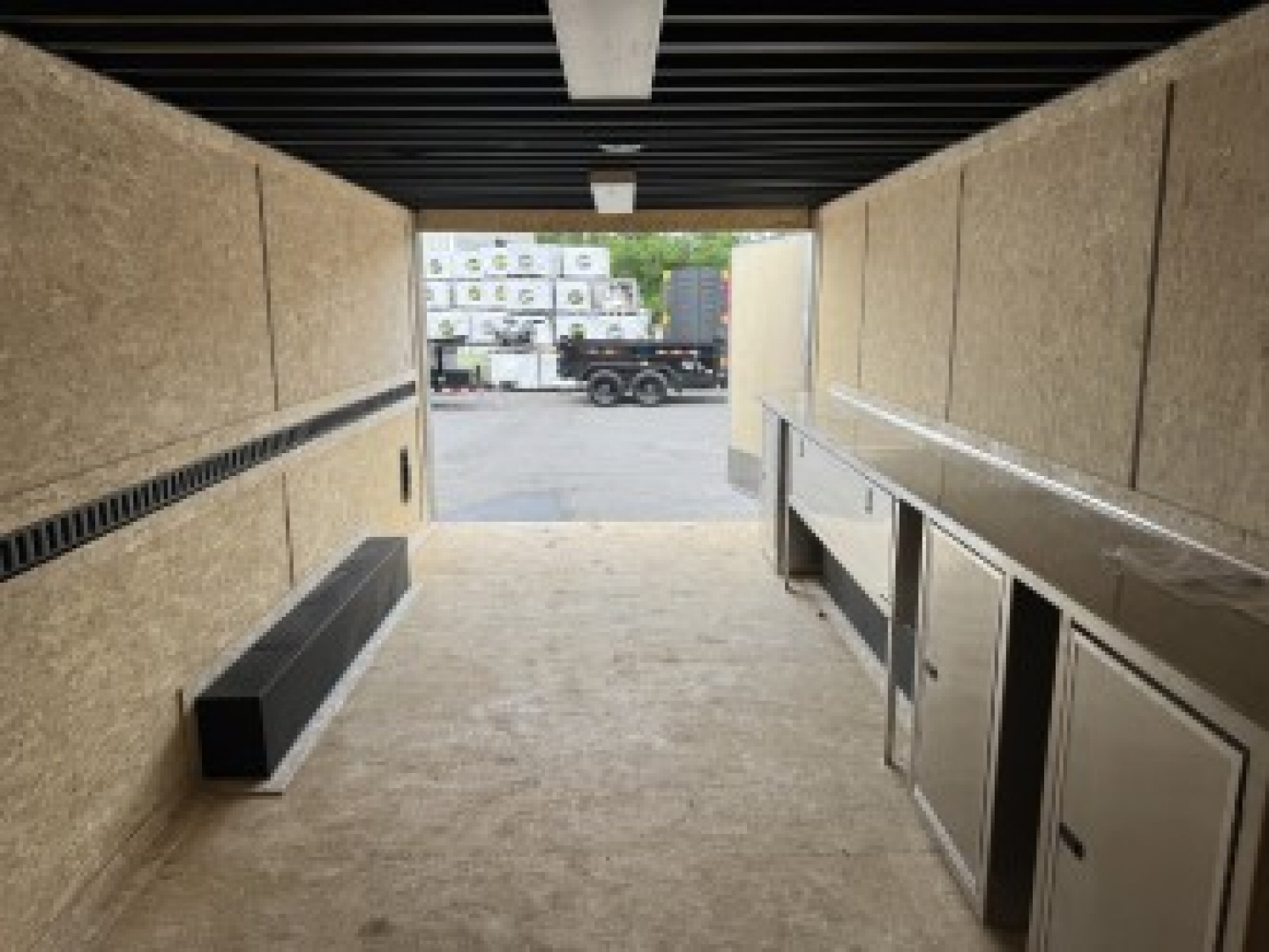 New 2025 Look Trailers K-XTBD10220-100 8.5X20 TA Cargo / Enclosed Trailer