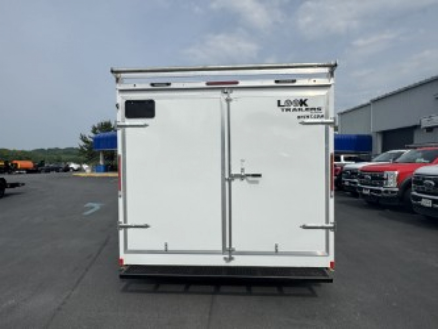 New 2025 Look Trailers K-XTBD10218-100 8.5X18 TA Cargo / Enclosed Trailer
