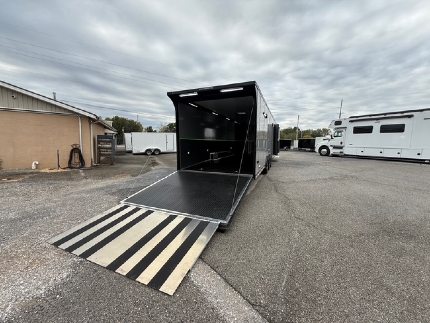 New 2025 RC TRAILERS 8.5X34 RACE TRAILER