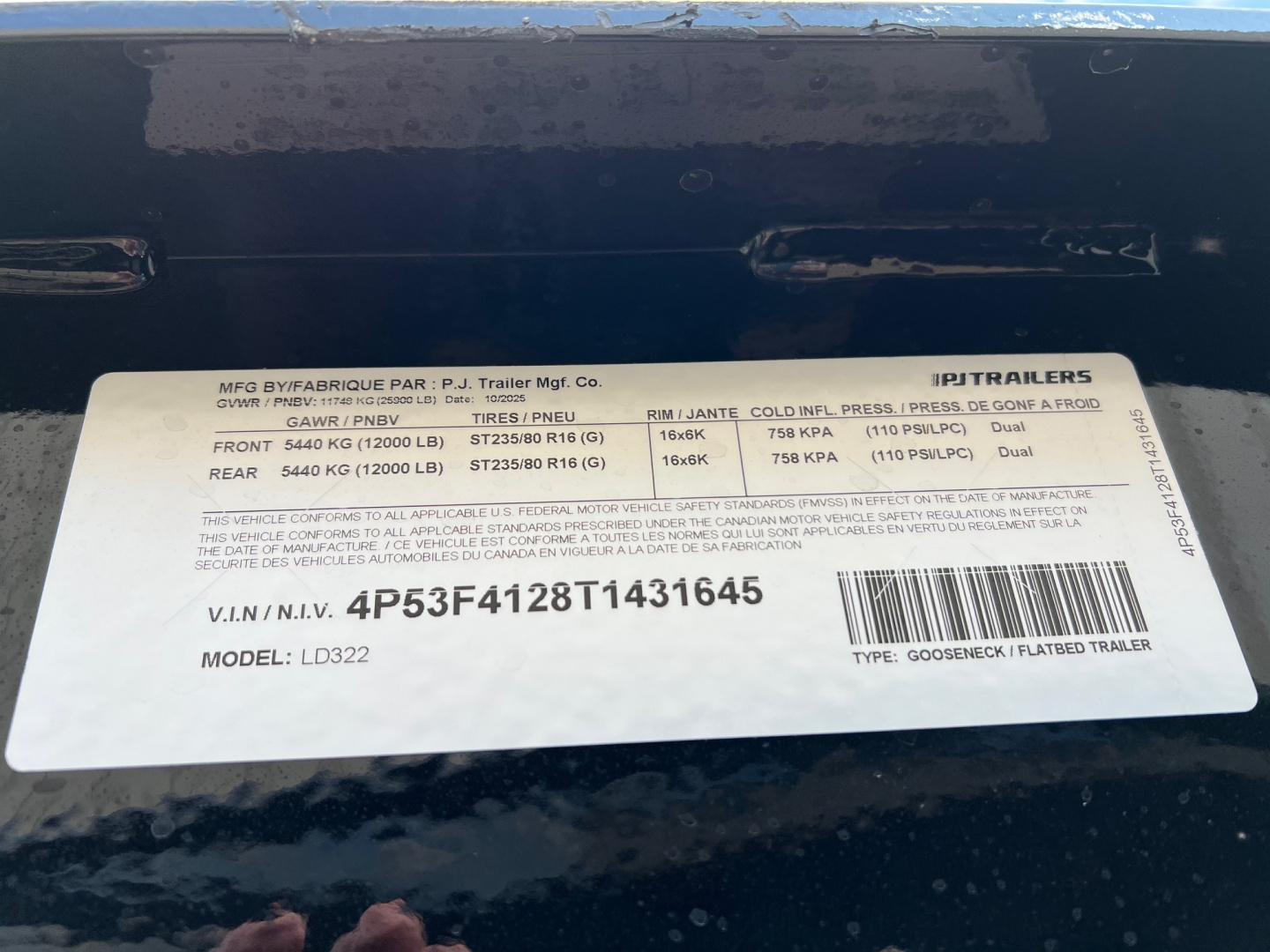 New 2026 PJ Trailers 32 Low Profile LD Tandem Dual Gooseneck Trailer