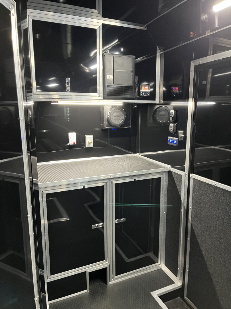 New 2026 Haulmark 34 Bathoom Race Trailer, Air Prep PKG, Awning, Polycor, Insulated, Window, 54" ALX Slide Out Step, A/C + Heat