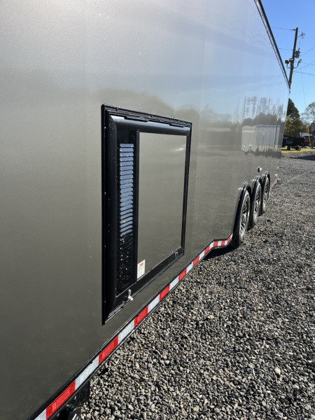 New 2026 Haulmark 34 Bathoom Race Trailer, Air Prep PKG, Awning, Polycor, Insulated, Window, 54" ALX Slide Out Step, A/C + Heat