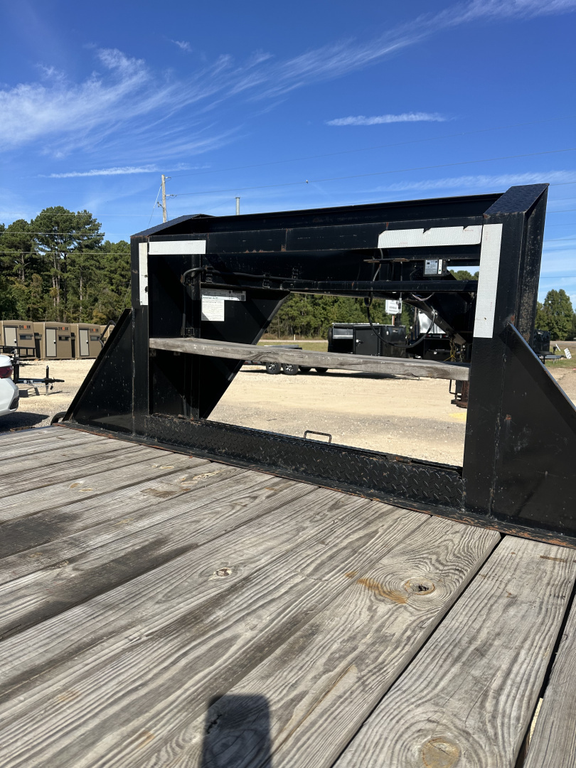 Used 2023 Trail Maxx 40' Gooseneck Deckover Trailer Deckover Trailer