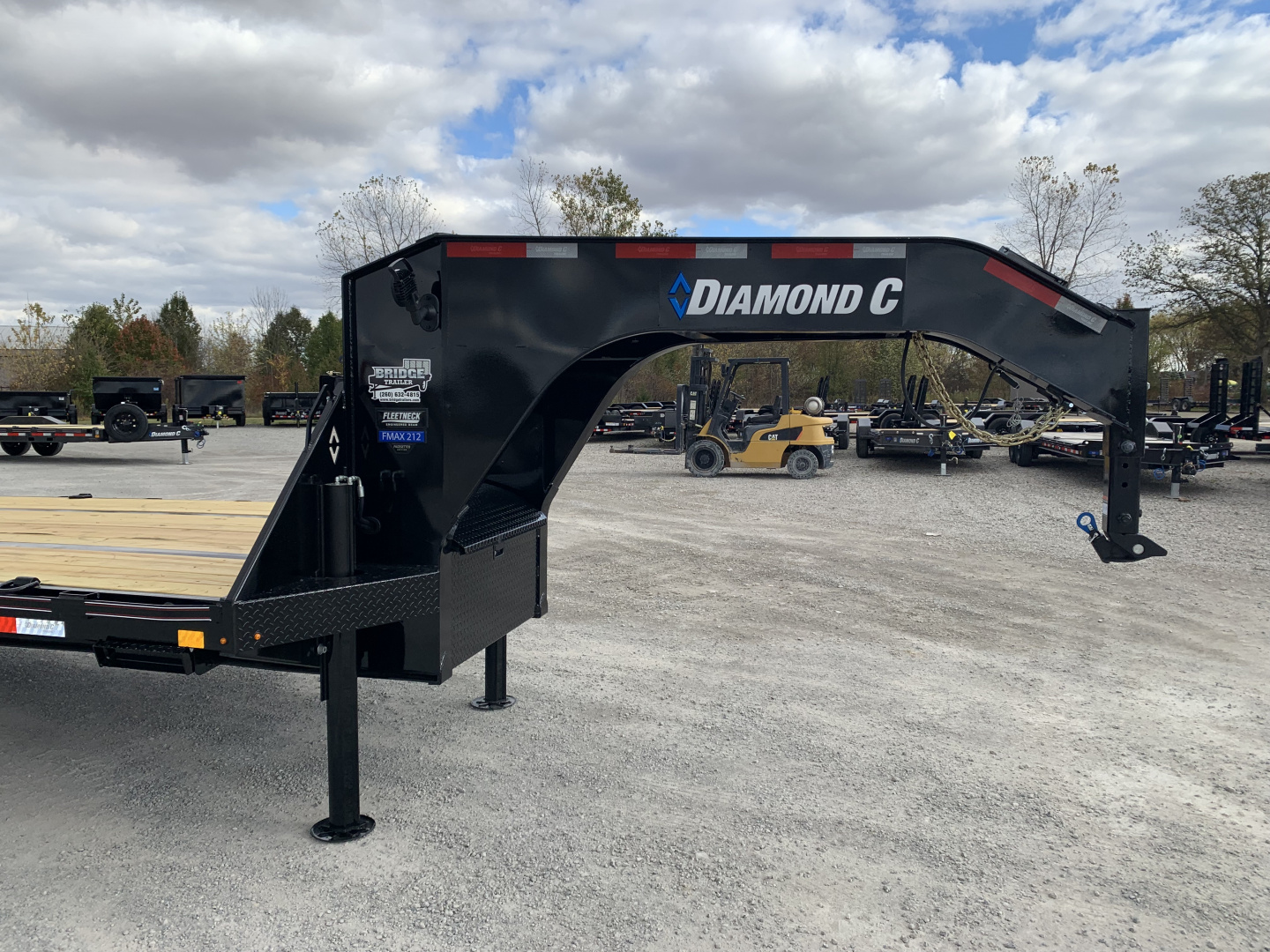 New 2026 Diamond C Trailers FMAX212L30X102HDT (102" X 30') 25.9K (Pacesetter Ed.) Hydraulic Dovetail Flatbed Trailer