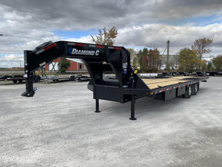 New 2026 Diamond C Trailers FMAX212L30X102HDT (102  X 30') 25.9K (Pacesetter Ed.) Hydraulic Dovetail Flatbed Trailer