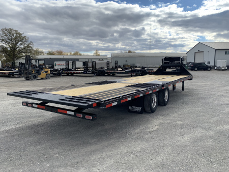 New 2026 Diamond C Trailers FMAX212L30X102HDT (102" X 30') 25.9K (Pacesetter Ed.) Hydraulic Dovetail Flatbed Trailer