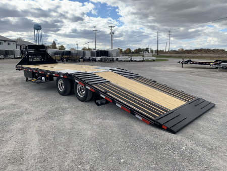 New 2026 Diamond C Trailers FMAX212L30X102HDT (102" X 30') 25.9K (Pacesetter Ed.) Hydraulic Dovetail Flatbed Trailer