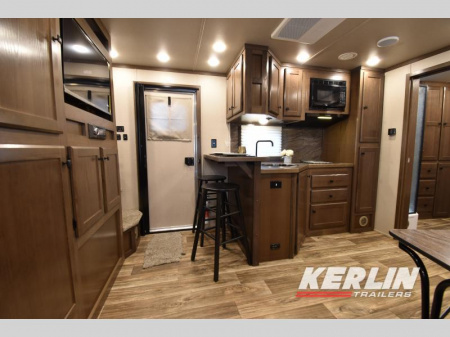 New 2025 Lakota Charger 8313 RKB