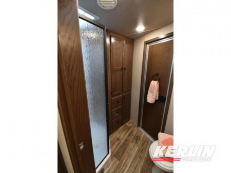 New 2025 Lakota Charger 8313 RKB