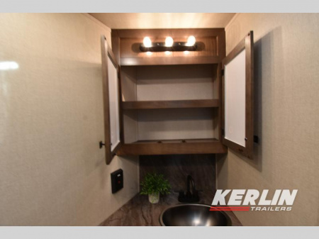 New 2025 Lakota Charger 8313 RKB