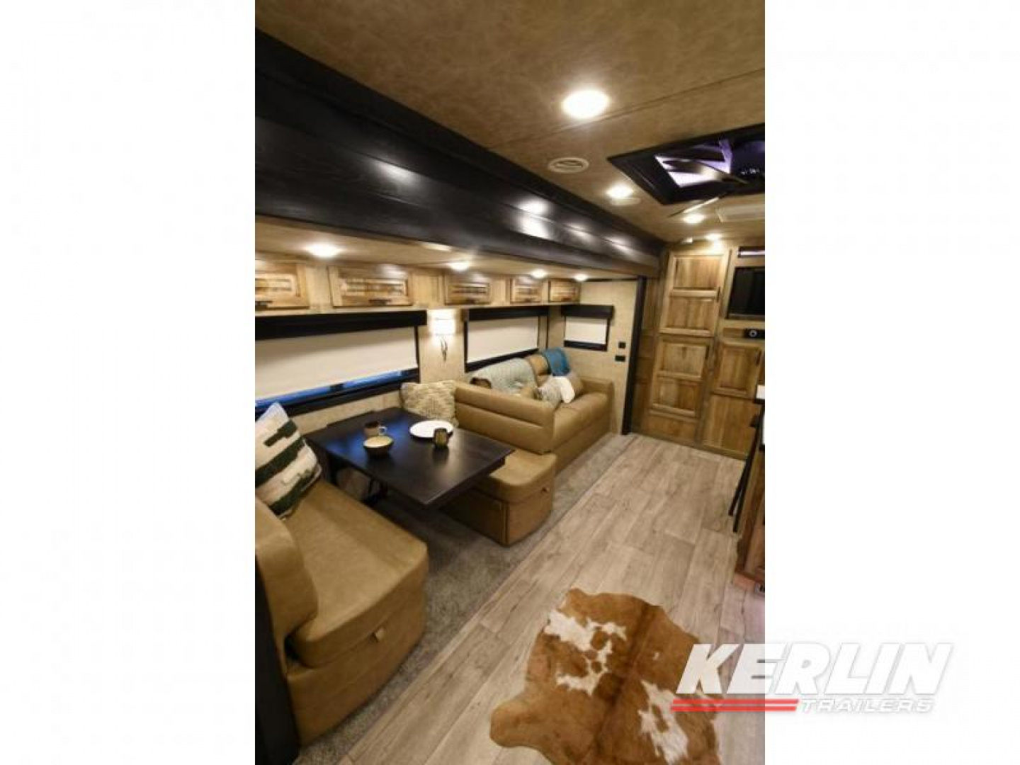 New 2025 Lakota Bighorn 8417T