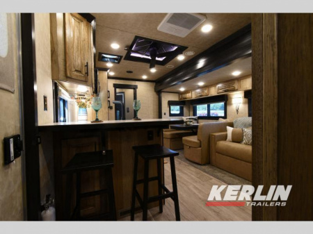 New 2025 Lakota Bighorn 8417T