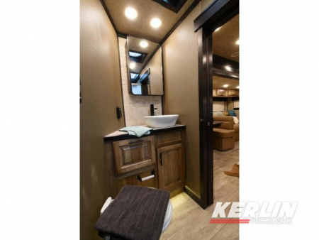 New 2025 Lakota Bighorn 8417T