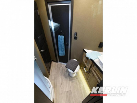 New 2025 Lakota Bighorn 8417T