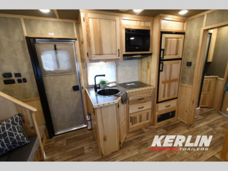 New 2026 Lakota Infinity 8313 SR