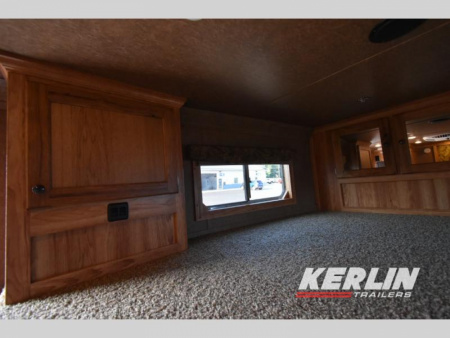Used 2014 4 Star Sierra 3 horse