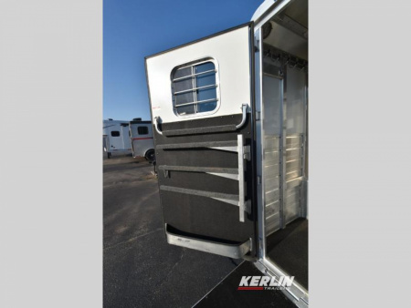 Used 2014 4 Star Sierra 3 horse