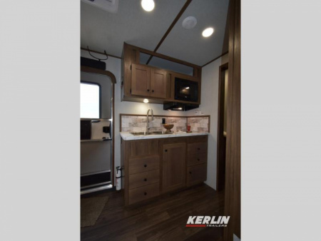 New 2026 Bison Trailers Trailhand TH71116.S Stock Combo Horse Trailer