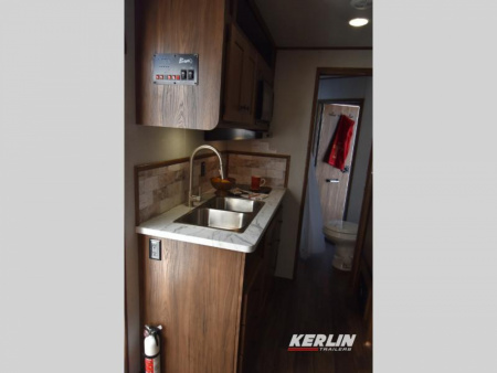 New 2026 Bison Trailers Trailhand TH71116.S Stock Combo Horse Trailer