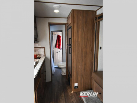 New 2026 Bison Trailers Trailhand TH71116.S Stock Combo Horse Trailer