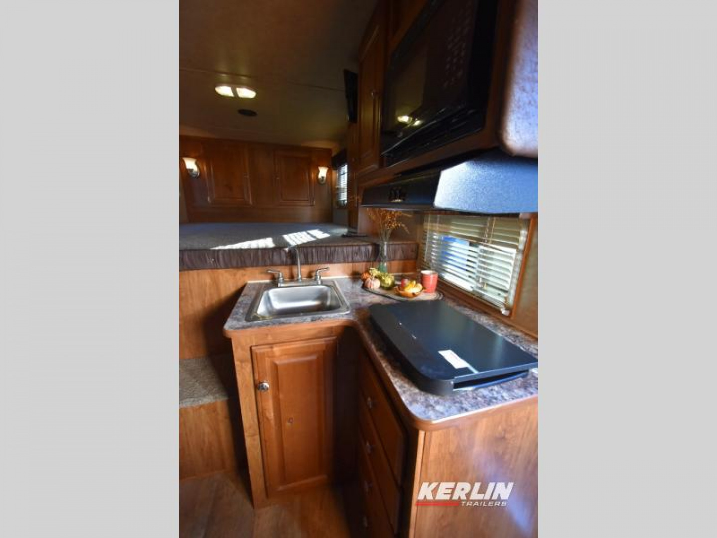 Used 2015 Kiefer Genesis 8410