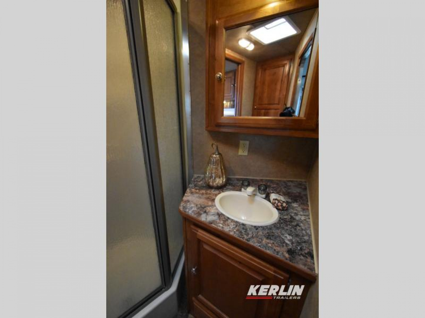 Used 2015 Kiefer Genesis 8410